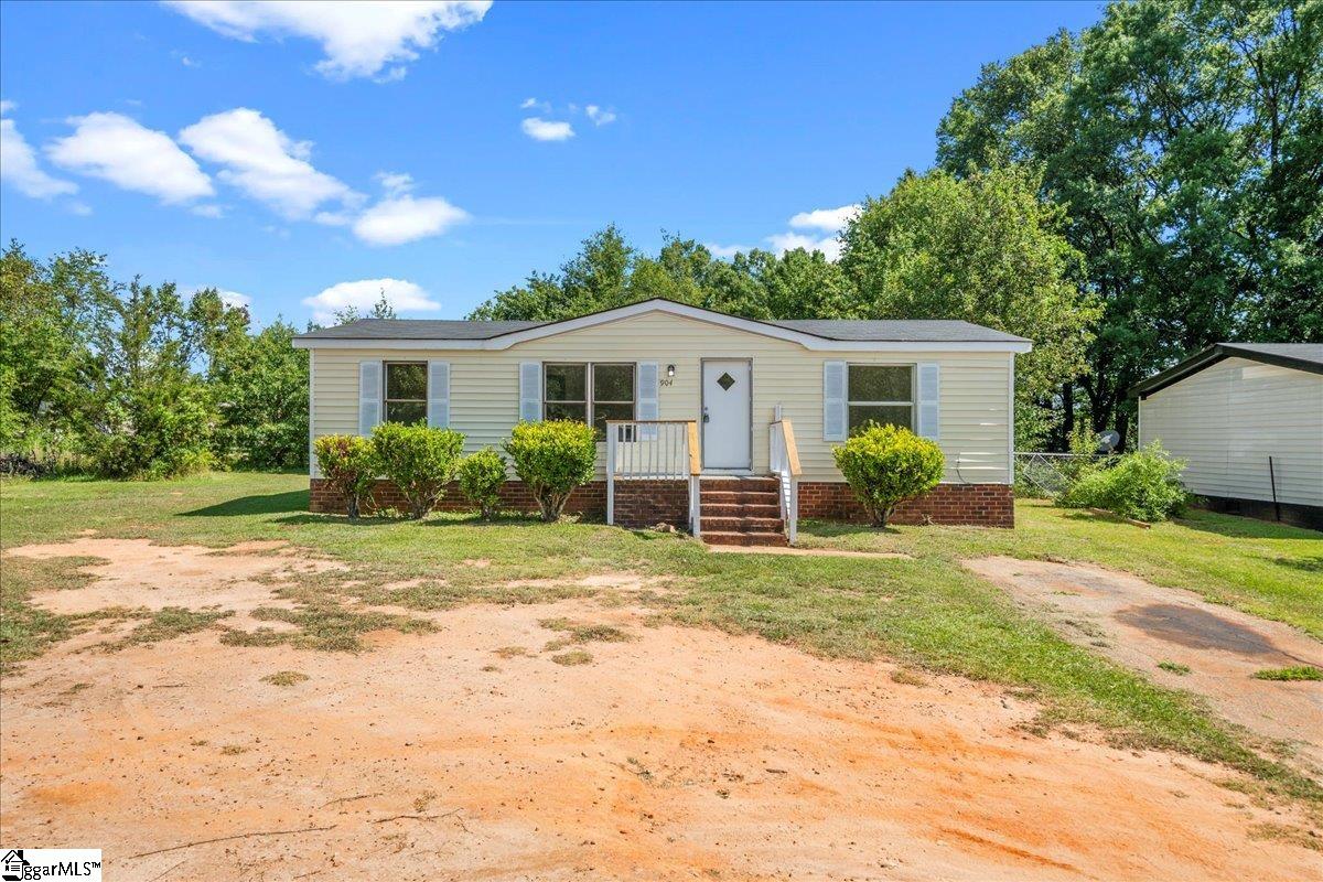 904 Antioch Church Road Greenville, SC 29605 - Photo 1 of 26 Gallery Image 1