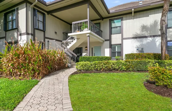 $925,000 | 13268 Polo Club Road, Unit A107, Wellington, FL 33414