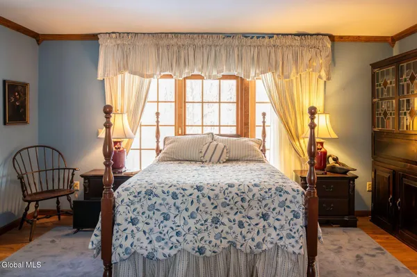 $624,000 | 96 Hunter Lane, Queensbury, NY 12804