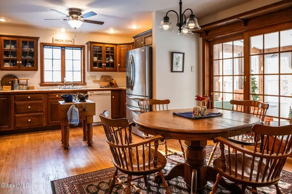 $624,000 | 96 Hunter Lane, Queensbury, NY 12804
