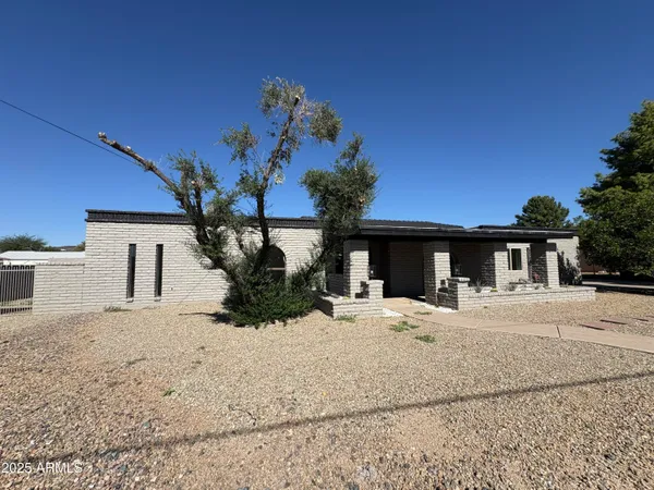 $2,195 | 4004 West Wescott Drive, Unit A, Glendale, AZ 85308