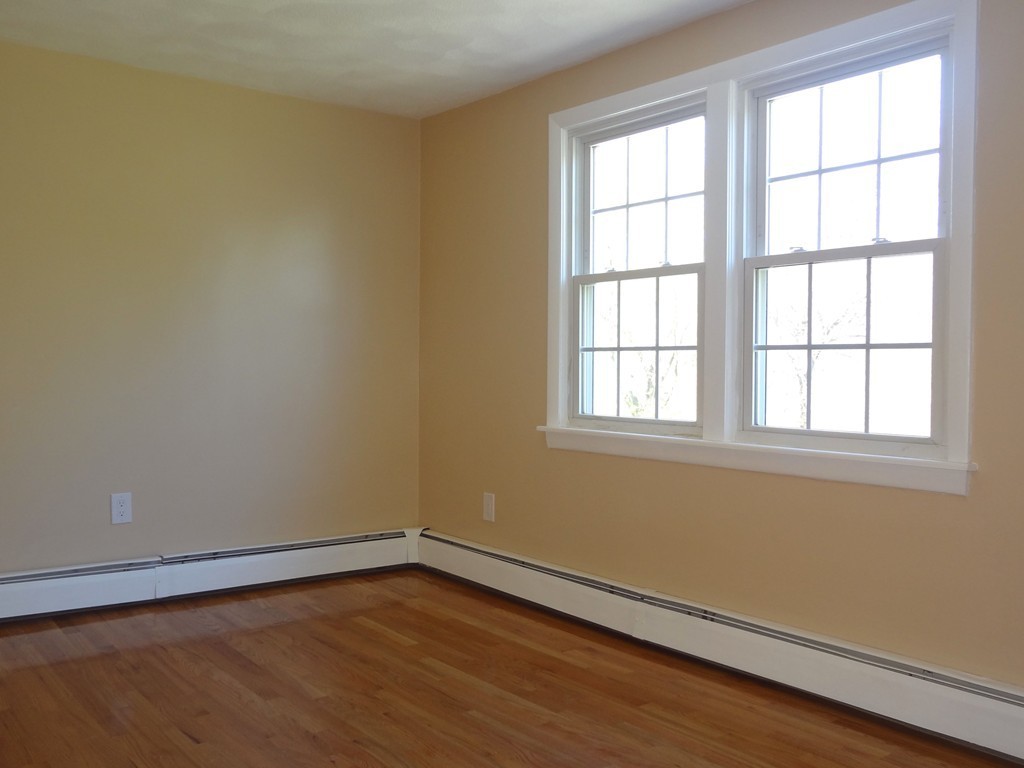 24 Myopia Road Stoneham, MA 02180 - Photo 13 of 27 Gallery Image 13
