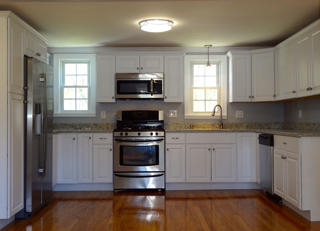 24 Myopia Road Stoneham, MA 02180 - Photo 3 of 27 Gallery Image 3
