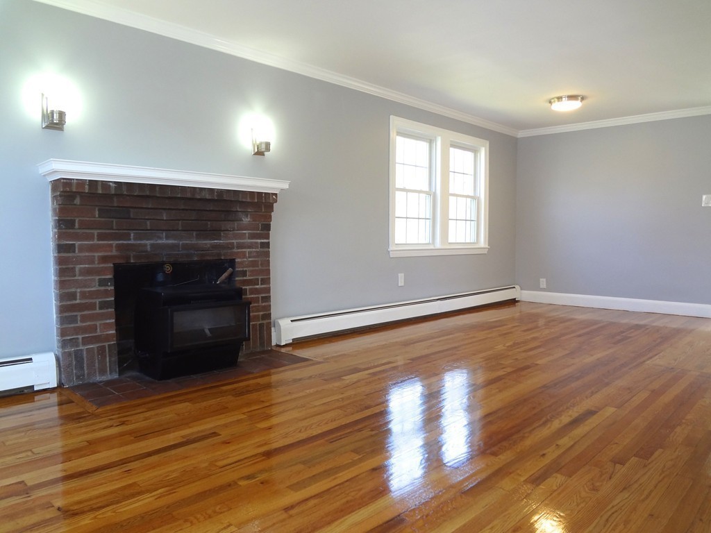 24 Myopia Road Stoneham, MA 02180 - Photo 9 of 27 Gallery Image 9