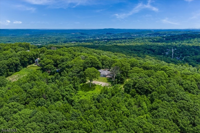 8 Sheeprock Road Kinnelon, NJ 07405 - Photo 41 of 47