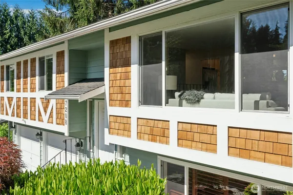 $999,998 | 7208 Marwood Place, Woodinville, WA 98072