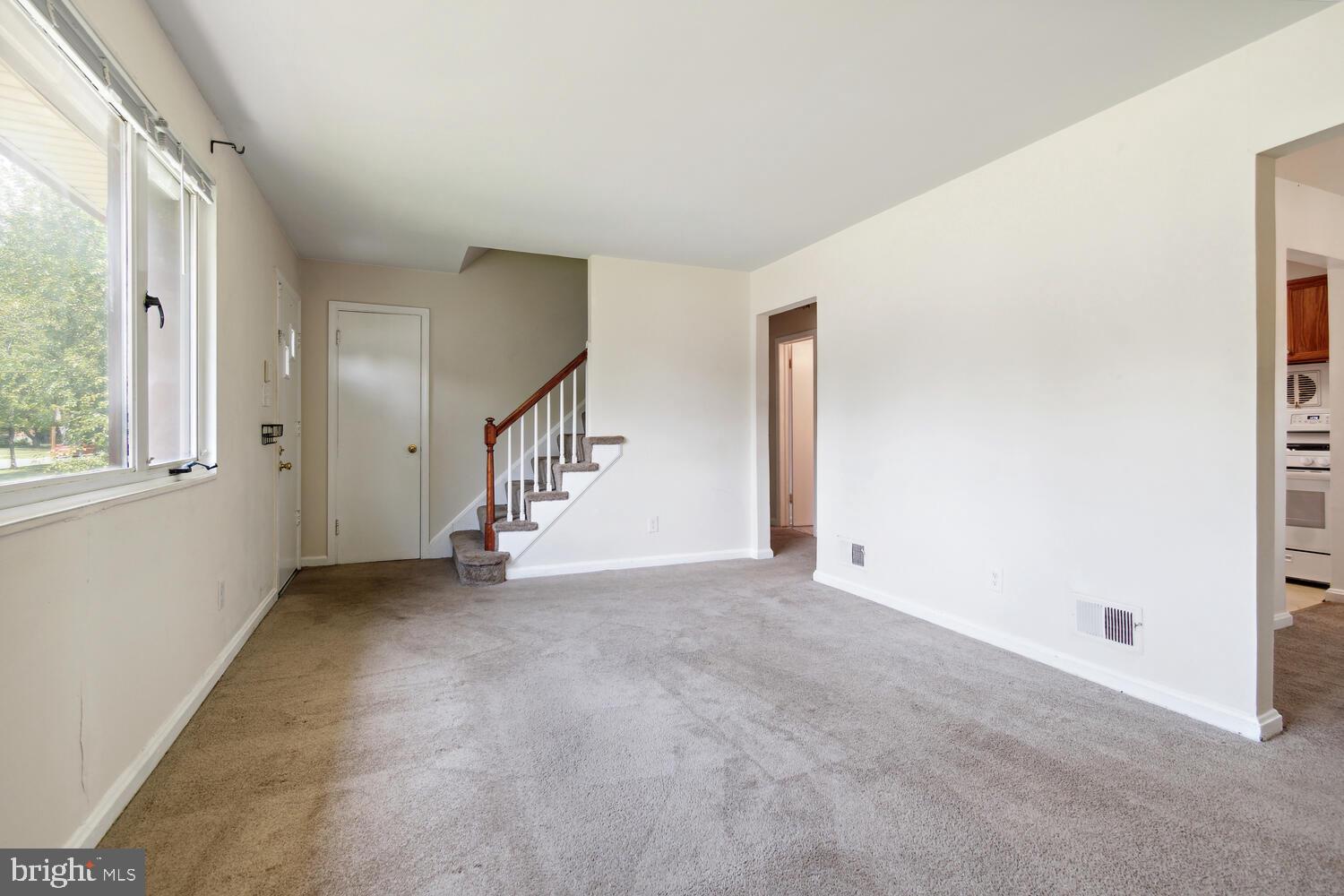 2305 Douglas Court Silver Spring, MD 20902 - Photo 4 of 26