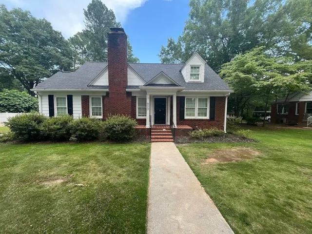 $279,900 | 903 South Petty Street, Gaffney, SC 29340