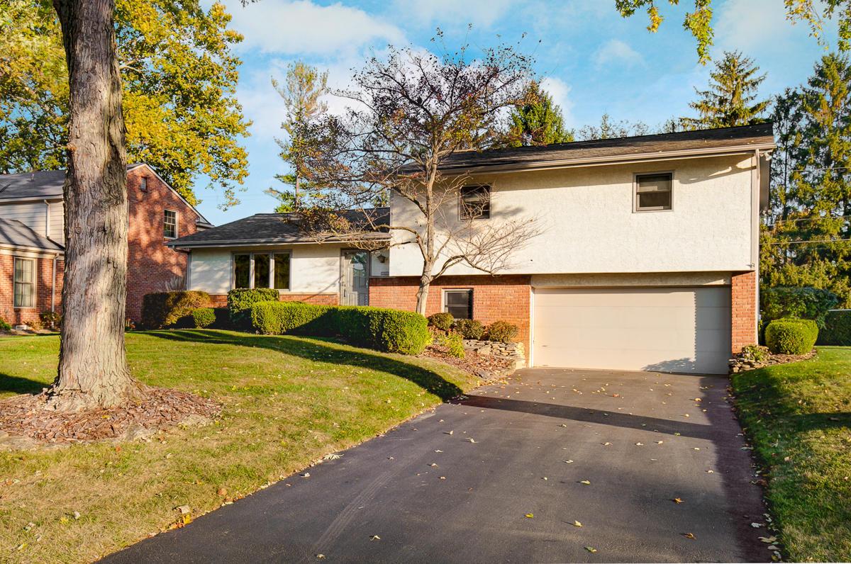 2370 Haverford Road Columbus, OH 43220 - Photo 1 of 29