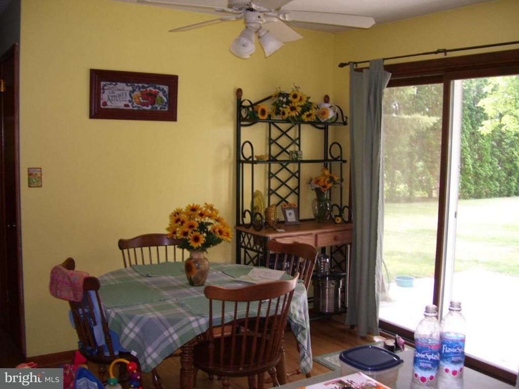 252 Colebrook Road Elizabethtown, PA 17022 - Photo 5 of 9 Gallery Image 5