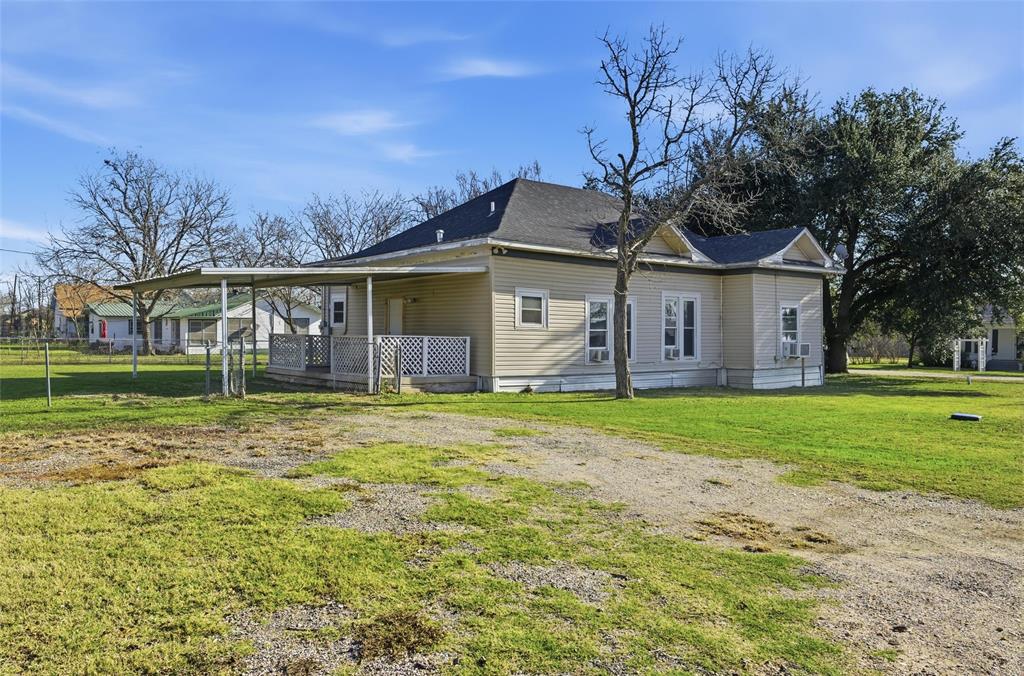 602 East Cedar Street Lott, TX 76656 - Photo 23 of 26