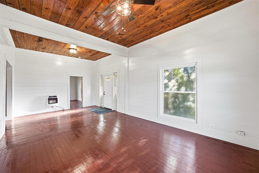 602 East Cedar Street Lott, TX 76656 - Photo 4 of 26