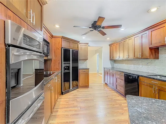 $697,000 | 35 Baywood Court, Palm Harbor, FL 34683