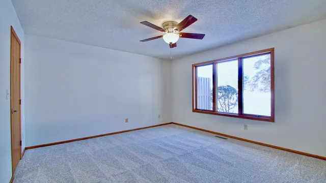 $260,000 | 186 Sargent Drive, Red Wing, MN 55066