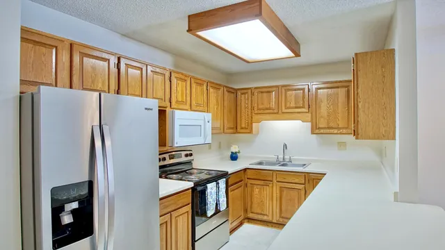 $260,000 | 186 Sargent Drive, Red Wing, MN 55066