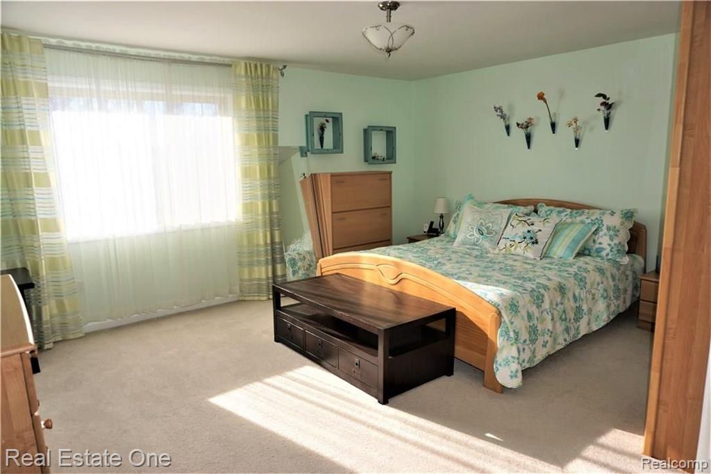 3271 Edmunton Drive Rochester Hills, MI 48306 - Photo 24 of 37