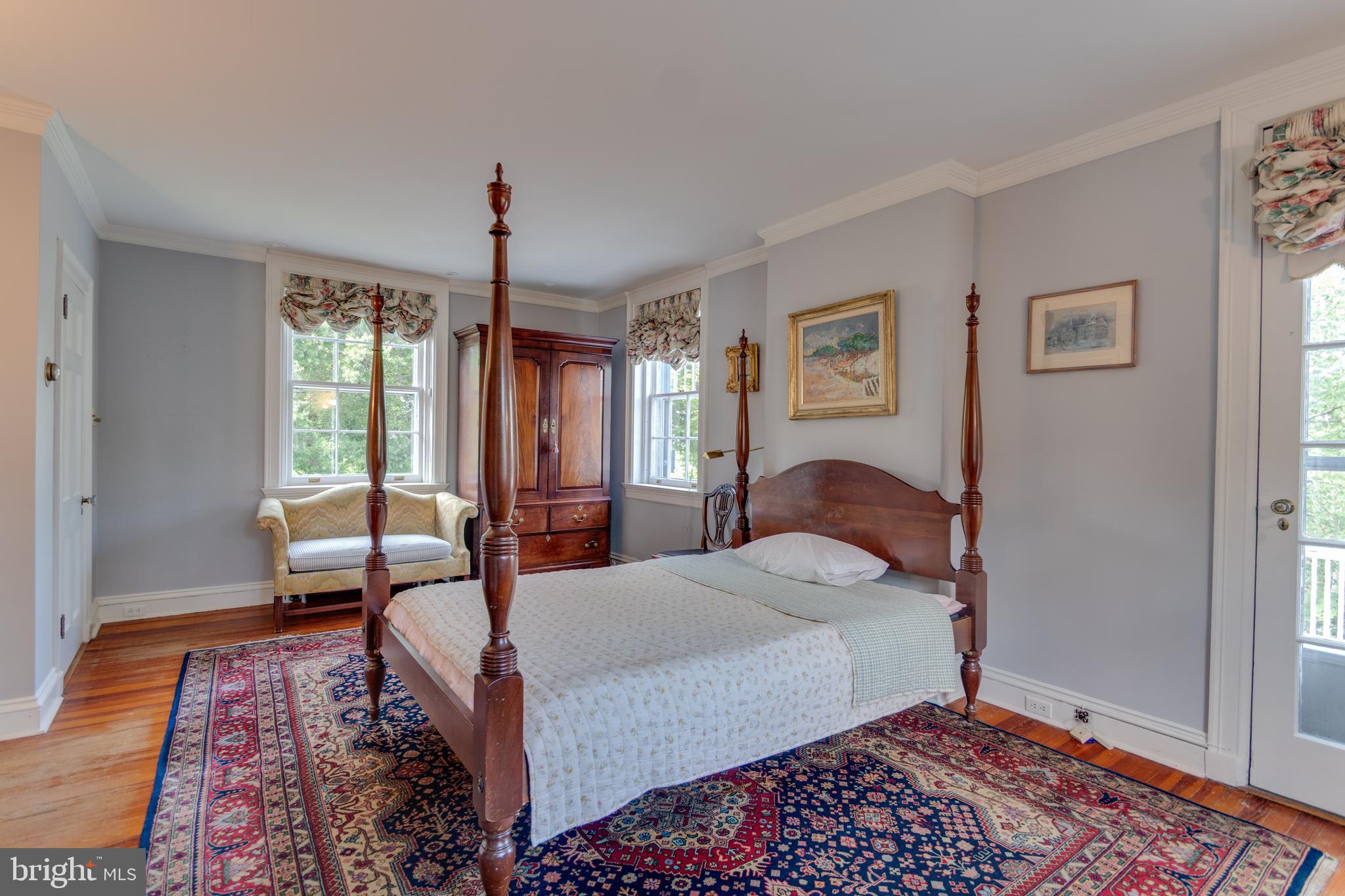 206 North View Terrace Alexandria, VA 22301 - Photo 16 of 37 a bed room with a bed and a window