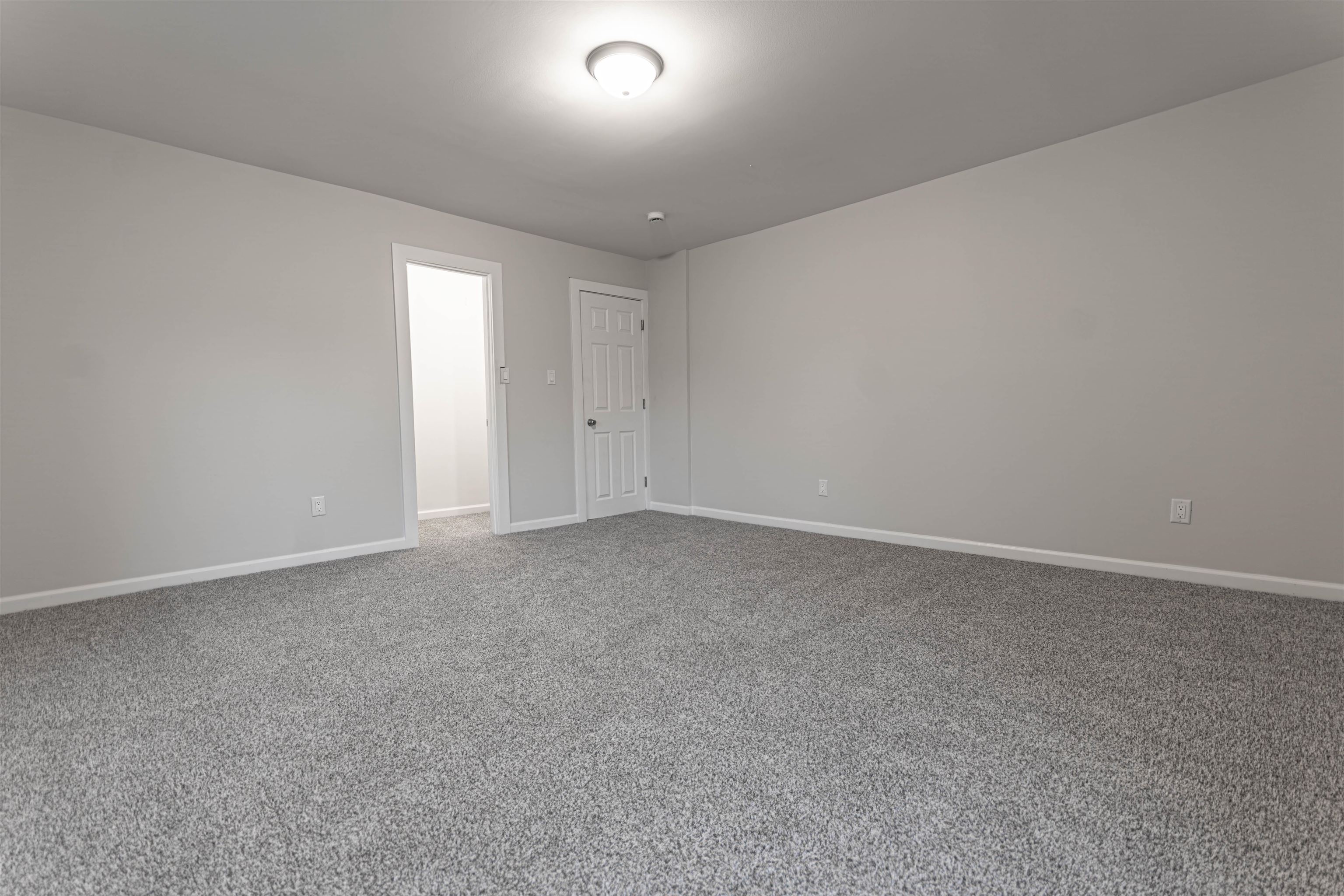 407 Allen Street Belvidere, IL 61008 - Photo 26 of 32 a view of an empty room and a window