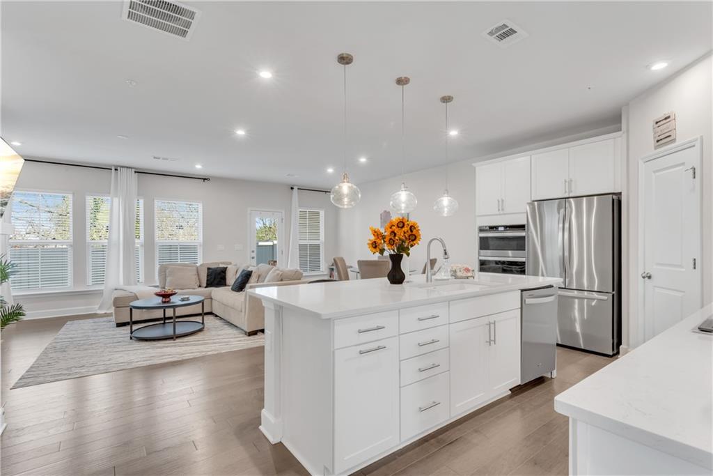 624 Spadina Road Marietta, GA 30060 - Photo 7 of 36