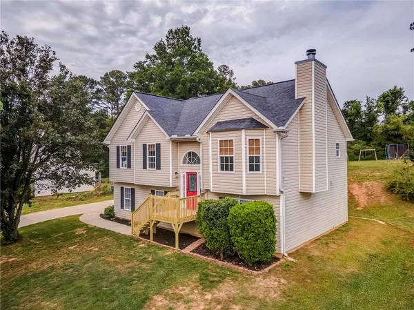 $295,000 | 30 Kingston Pointe Drive, Kingston, GA 30145