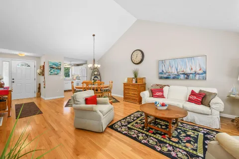 $579,000 | 1 Sandview Terrace, Unit 1, Mashpee, MA 02649