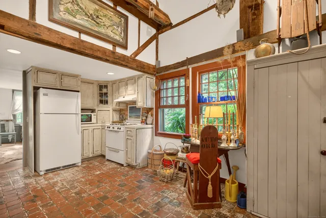 $950,000 | 50 Southbury Road, Roxbury, CT 06783