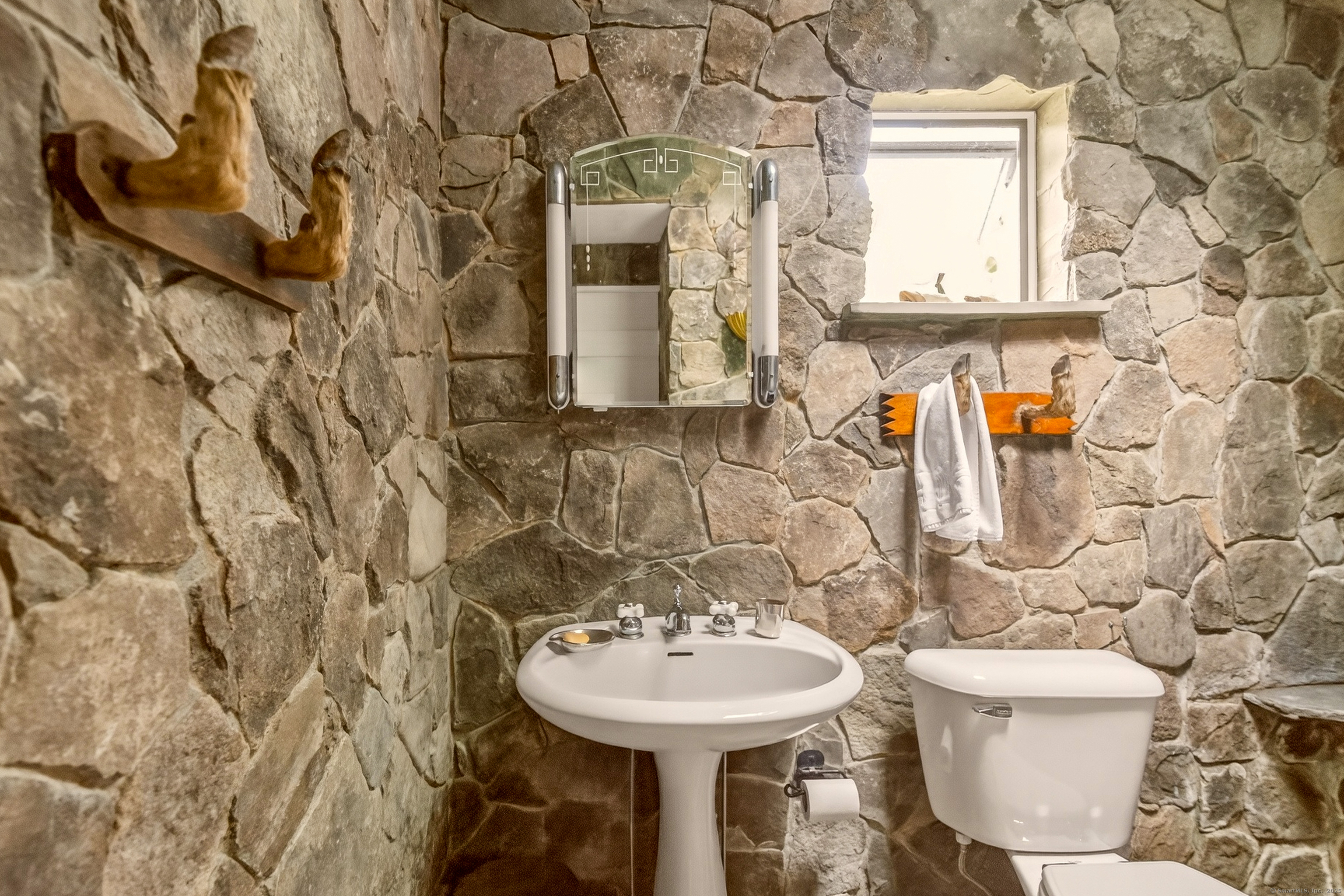 50 Southbury Road Roxbury, CT 06783 - Photo 18 of 31