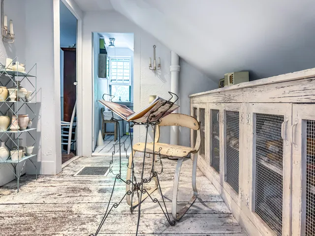 $950,000 | 50 Southbury Road, Roxbury, CT 06783