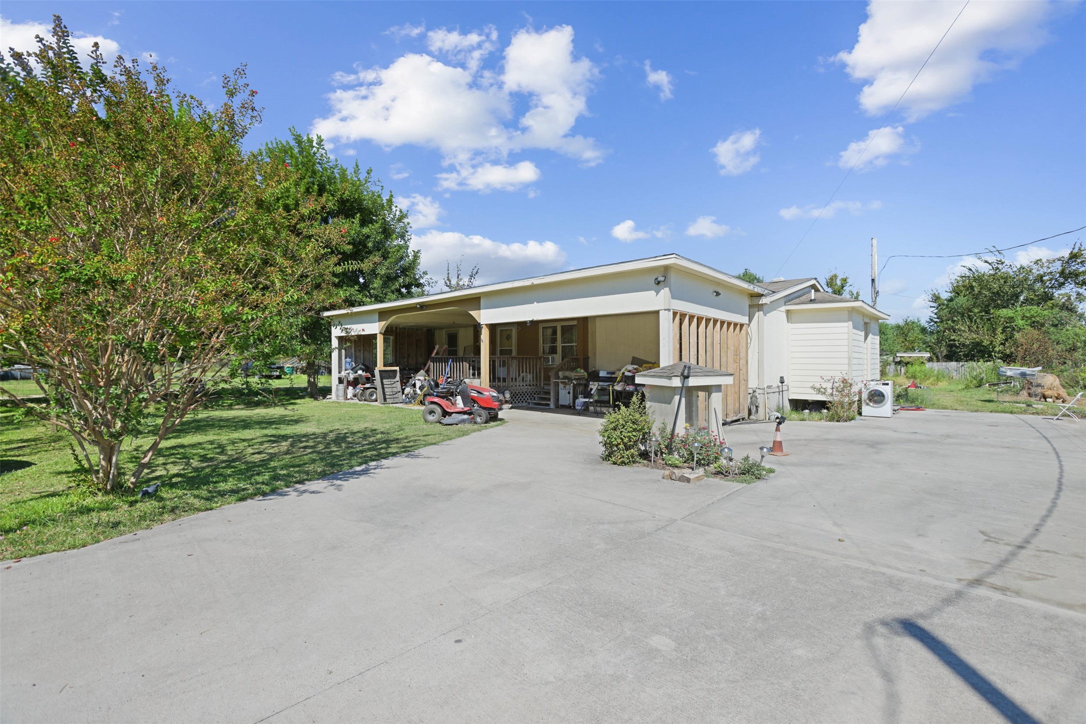 3805 Danek Road Crosby, TX 77532 - Photo 2 of 13 a view of a house with backyard and porch