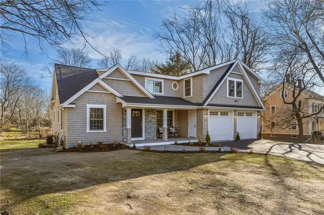 $1,200,000 | 216 Washington Road, Barrington, RI 02806