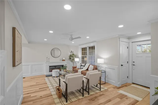 $1,200,000 | 216 Washington Road, Barrington, RI 02806