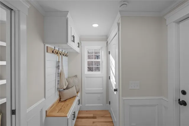 $1,200,000 | 216 Washington Road, Barrington, RI 02806