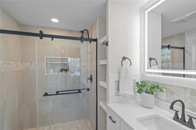 $1,200,000 | 216 Washington Road, Barrington, RI 02806