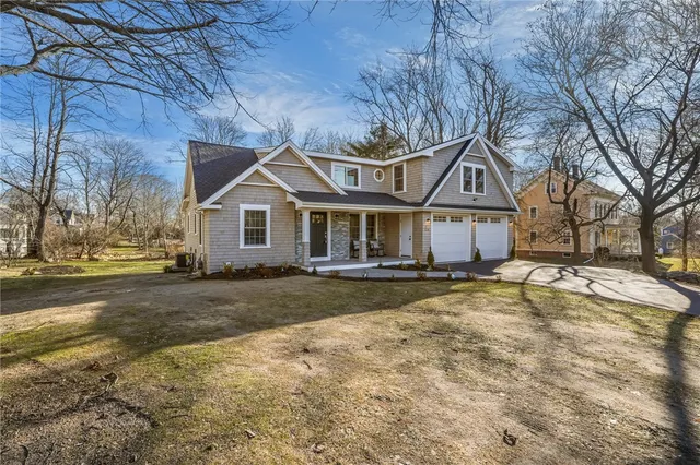 $1,200,000 | 216 Washington Road, Barrington, RI 02806