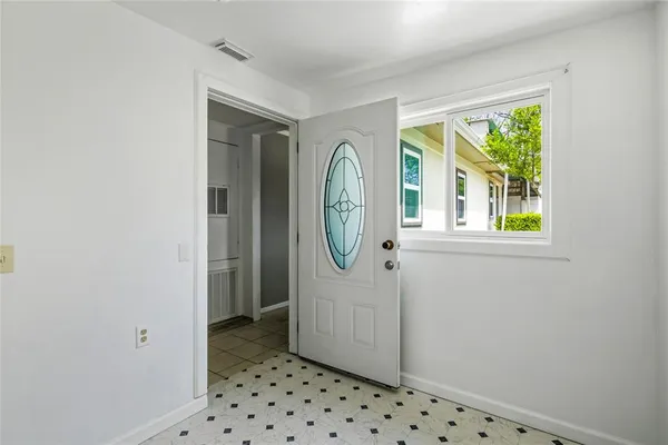 $1,800 | 2543 County Road 332, McKinney, TX 75071