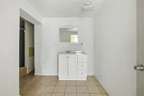 $1,800 | 2543 County Road 332, McKinney, TX 75071