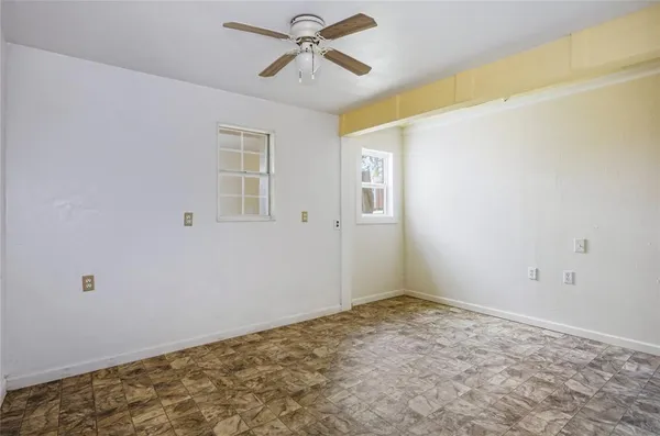 $1,800 | 2543 County Road 332, McKinney, TX 75071