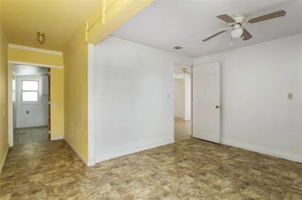 $1,800 | 2543 County Road 332, McKinney, TX 75071