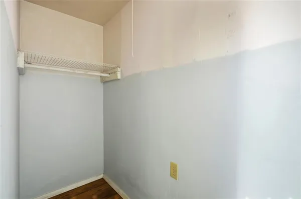 $1,800 | 2543 County Road 332, McKinney, TX 75071