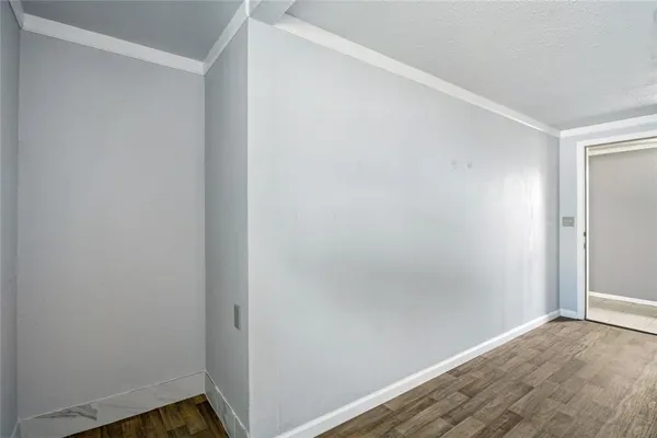 $1,800 | 2543 County Road 332, McKinney, TX 75071