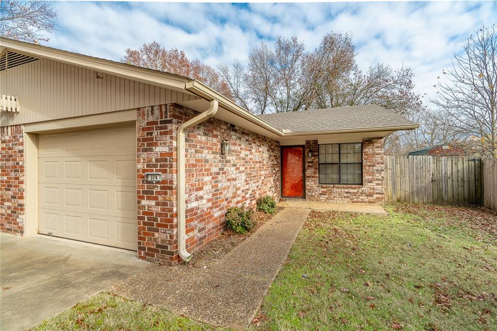 374 North Crossover Road Fayetteville, AR 72701 - Photo 2 of 19 Gallery Image 2