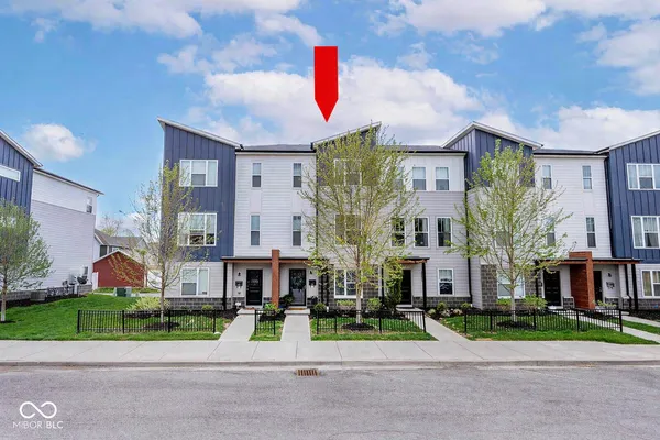 $299,900 | 2919 Kirkbride Way, Indianapolis, IN 46222