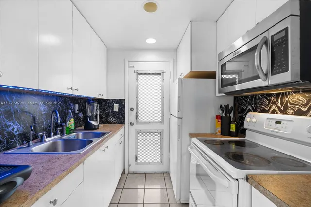 $89,000 | 16900 Northeast 14th Avenue, Unit 109, Miami, FL 33162