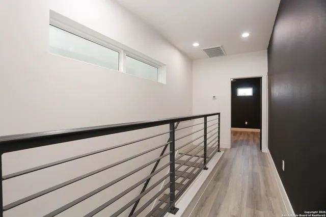 $1,930 | 130 East Lachapelle, San Antonio, TX 78204