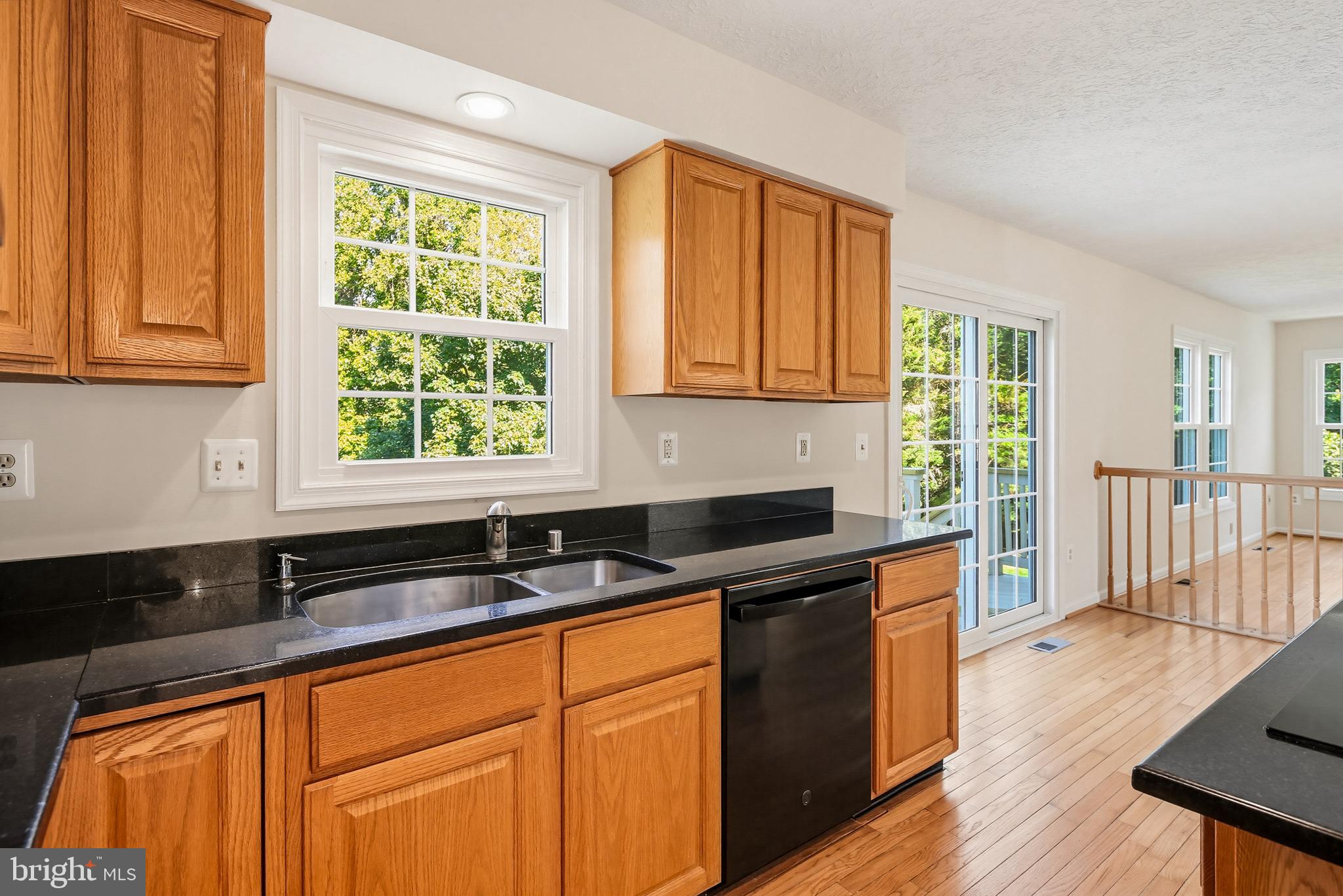 8266 Spring Branch Court Laurel, MD 20723 - Photo 18 of 73 Kitchen - ample cabinetry & counter space