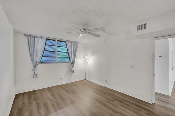 $190,000 | 9470 Poinciana Place, Unit 308, Davie, FL 33324