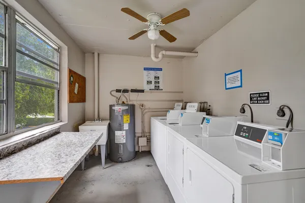 $190,000 | 9470 Poinciana Place, Unit 308, Davie, FL 33324