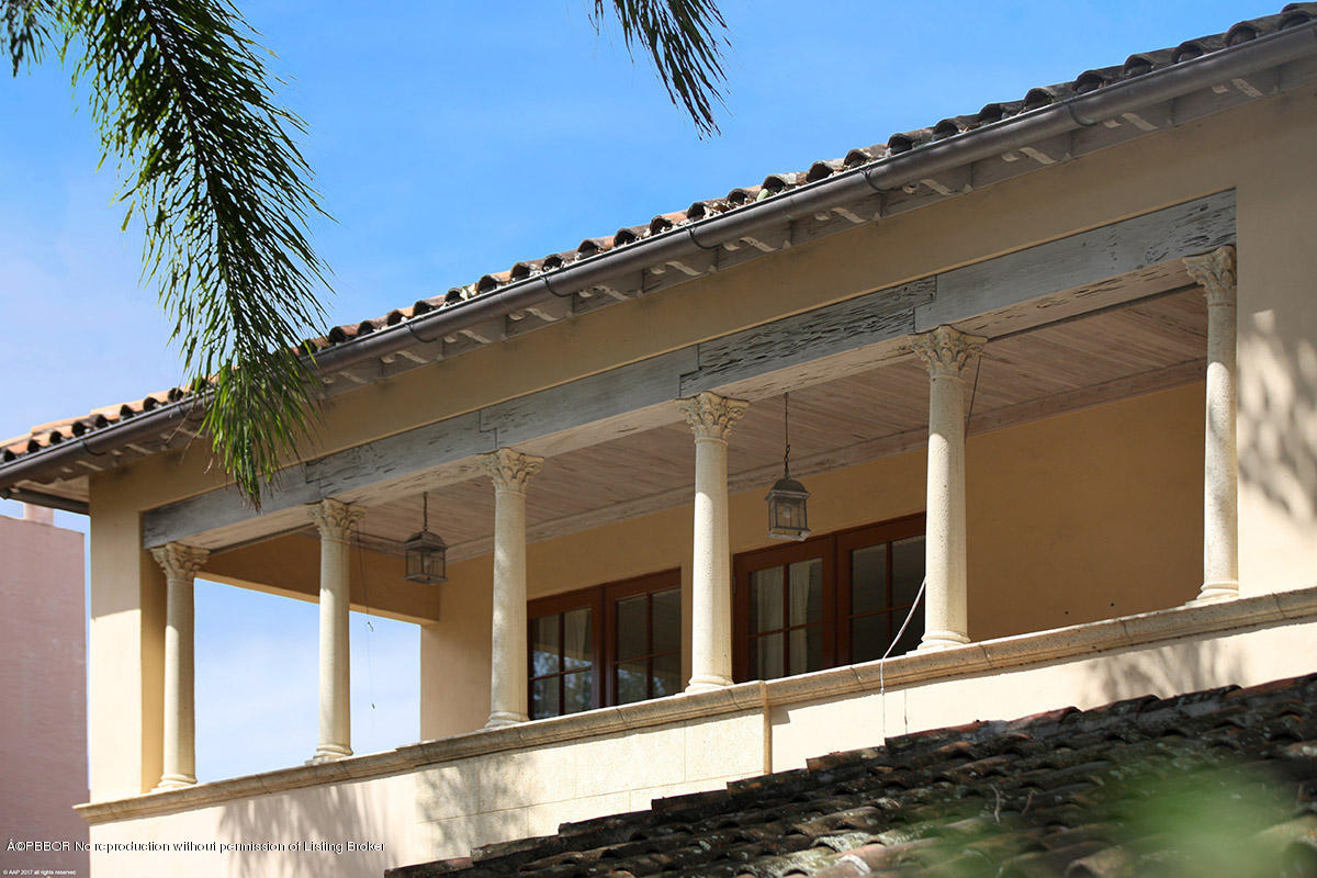 1 Golfview Road Palm Beach, FL 33480 - Photo 4 of 38 a view of a balcony