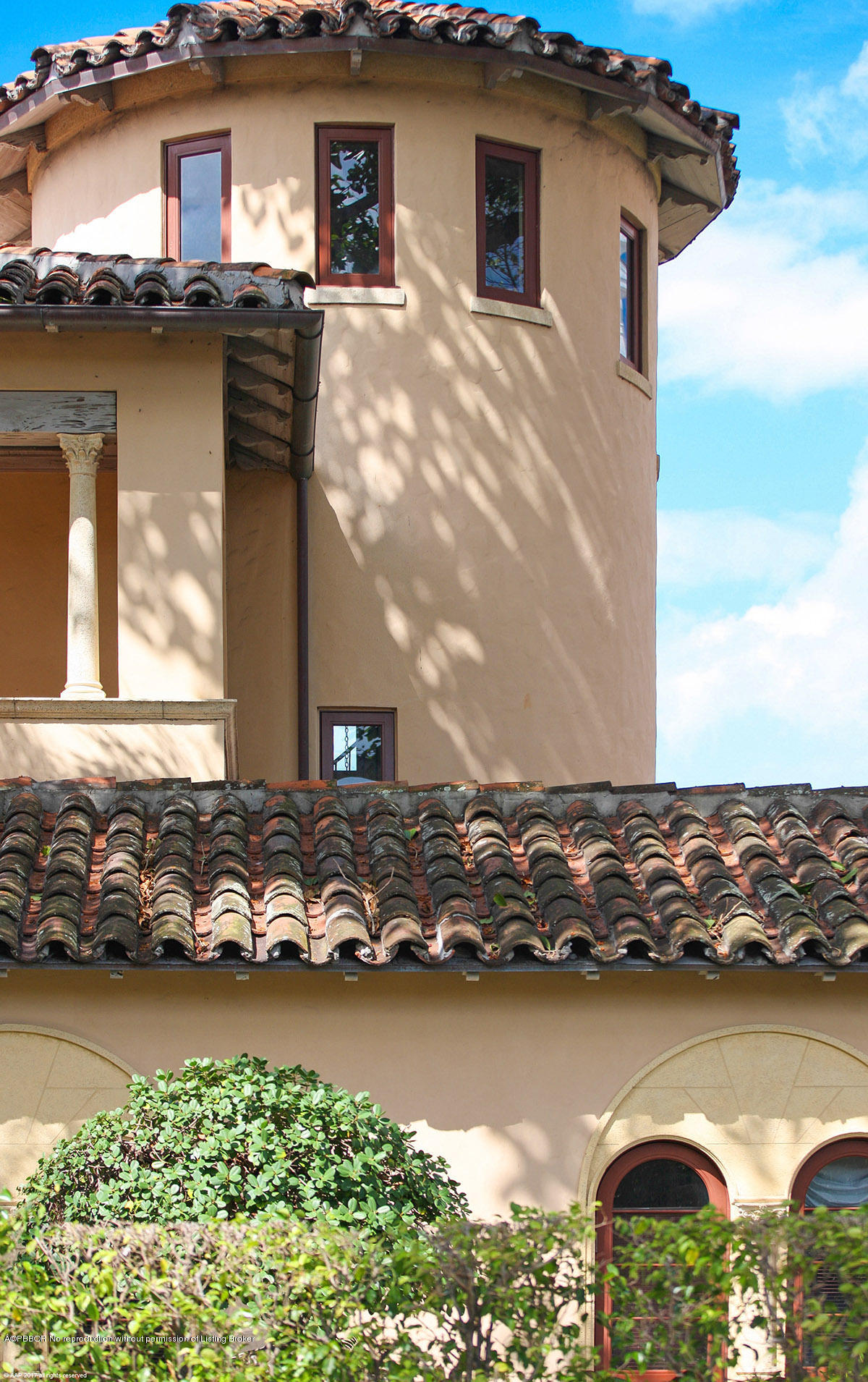1 Golfview Road Palm Beach, FL 33480 - Photo 34 of 38 a view of a house with a yard