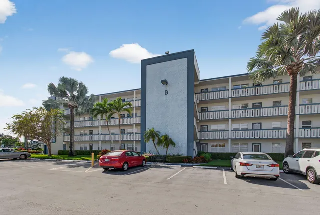 $99,999 | 4030 Lincoln B, Boca Raton, FL 33434